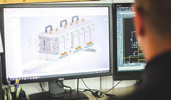 Projektowanie skomplikowanych profili przez specjalistów TH-Extrusion według indywidualnych zamówień klientów.